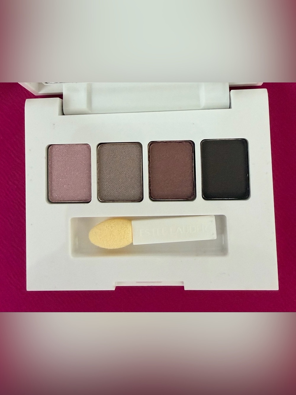 Lilly Pulitzer Compact Mirror & 4 Pure Color Eyeshadow Palette (#13,63,07,45)NWT - Picture 5 of 5
